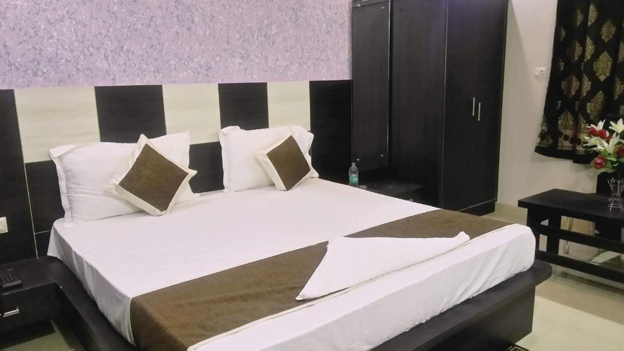 Rama Grand Agra * Agra (Uttar Pradesh)